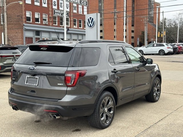 Used 2018 Ford Explorer Sport w/ Equipment Group 401A image 5