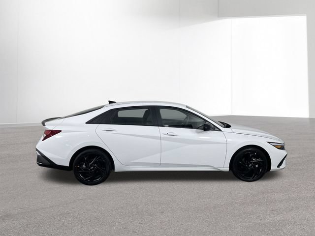 New 2026 Hyundai Elantra Sport FWD image 40