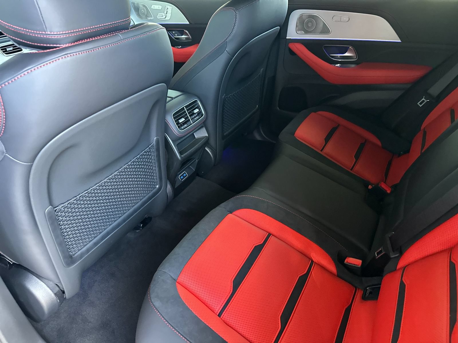 New 2026 Mercedes-Benz GLE 53 AMG 4MATIC Coupe image 12