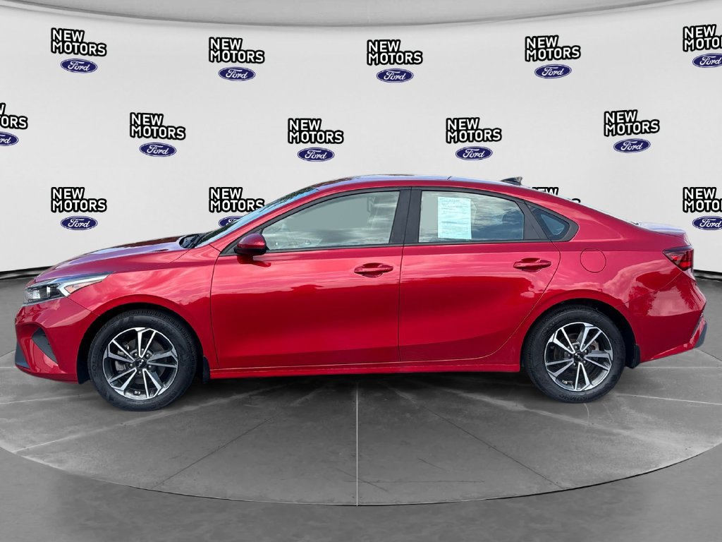Used 2023 Kia Forte LXS FWD image 2