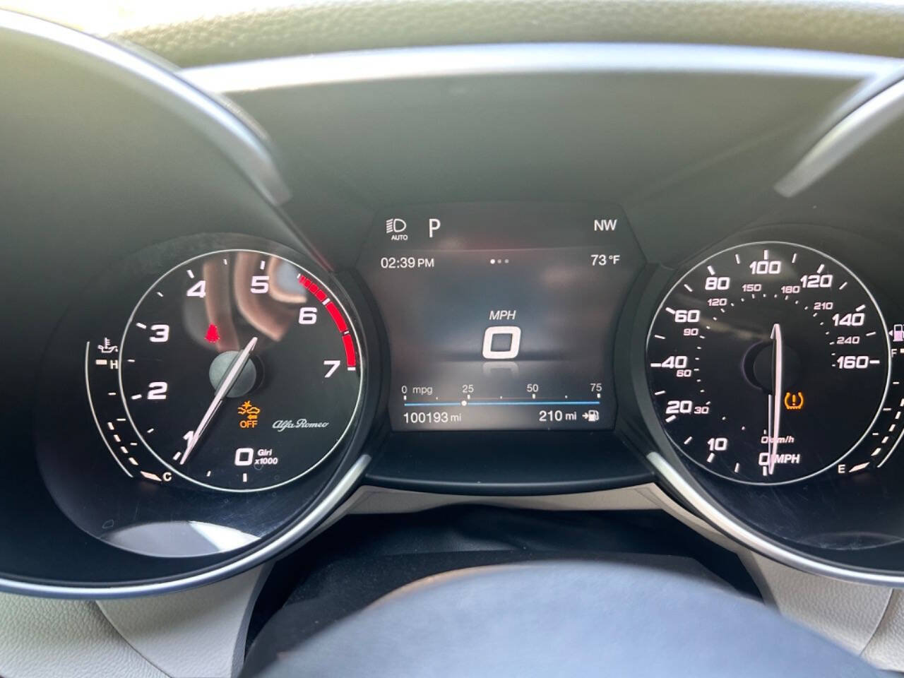 Used 2019 Alfa Romeo Giulia Ti Sport w/ Quick Order Package 22S Sport AWD/4WD image 18
