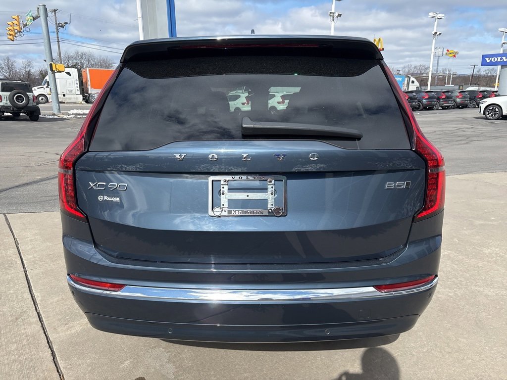 Certified 2025 Volvo XC90 B5 Plus image 7