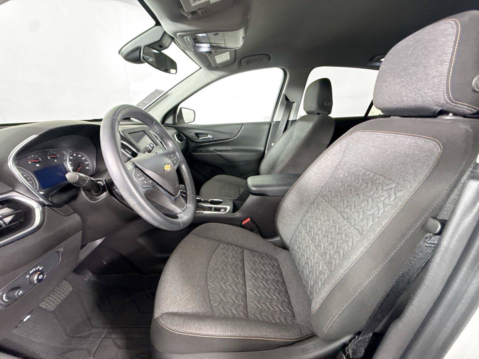 Used 2024 Chevrolet Equinox LT w/ LPO, Floor Liner Package FWD image 3