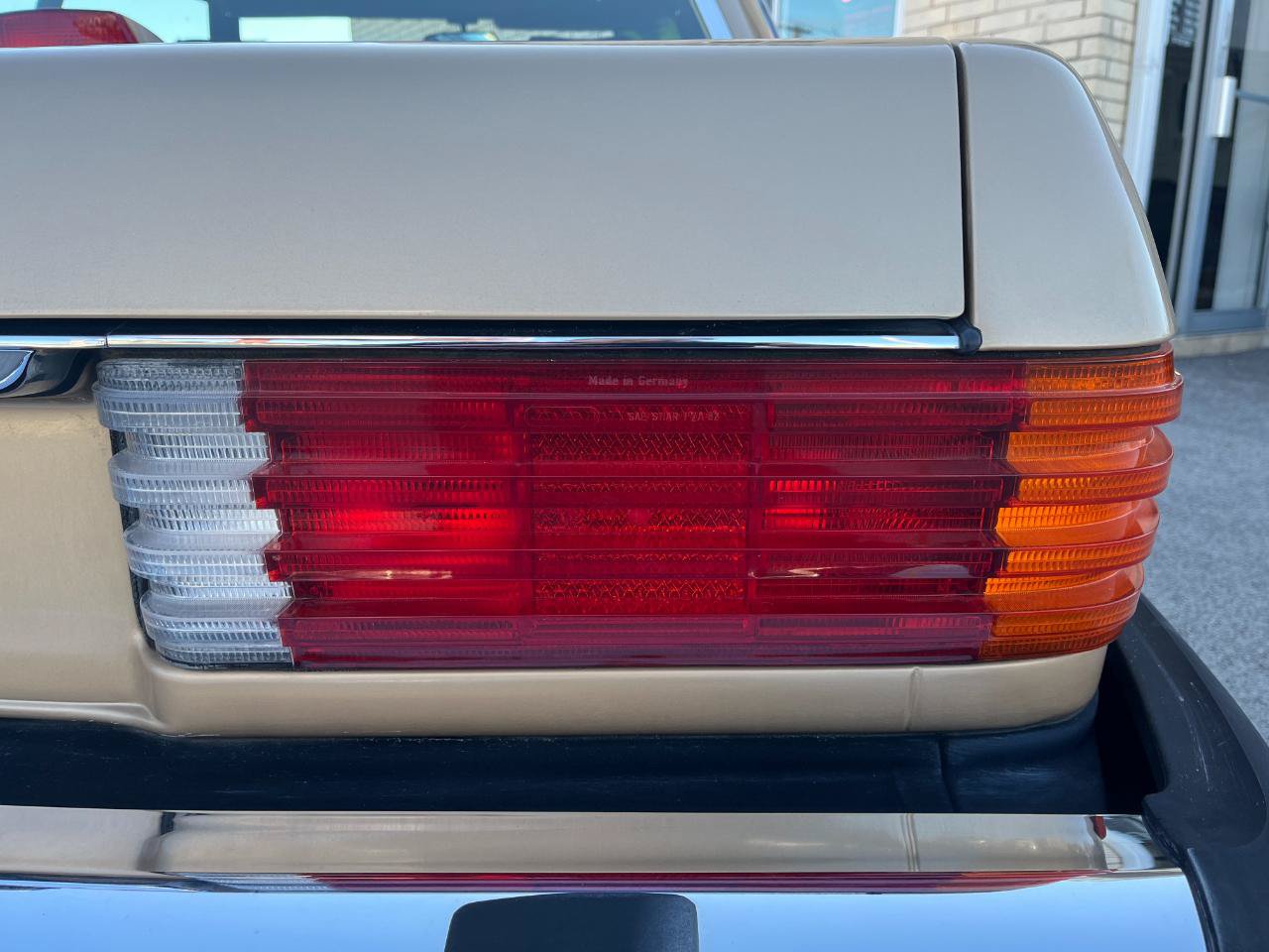 Used 1987 Mercedes-Benz 560 SL image 18