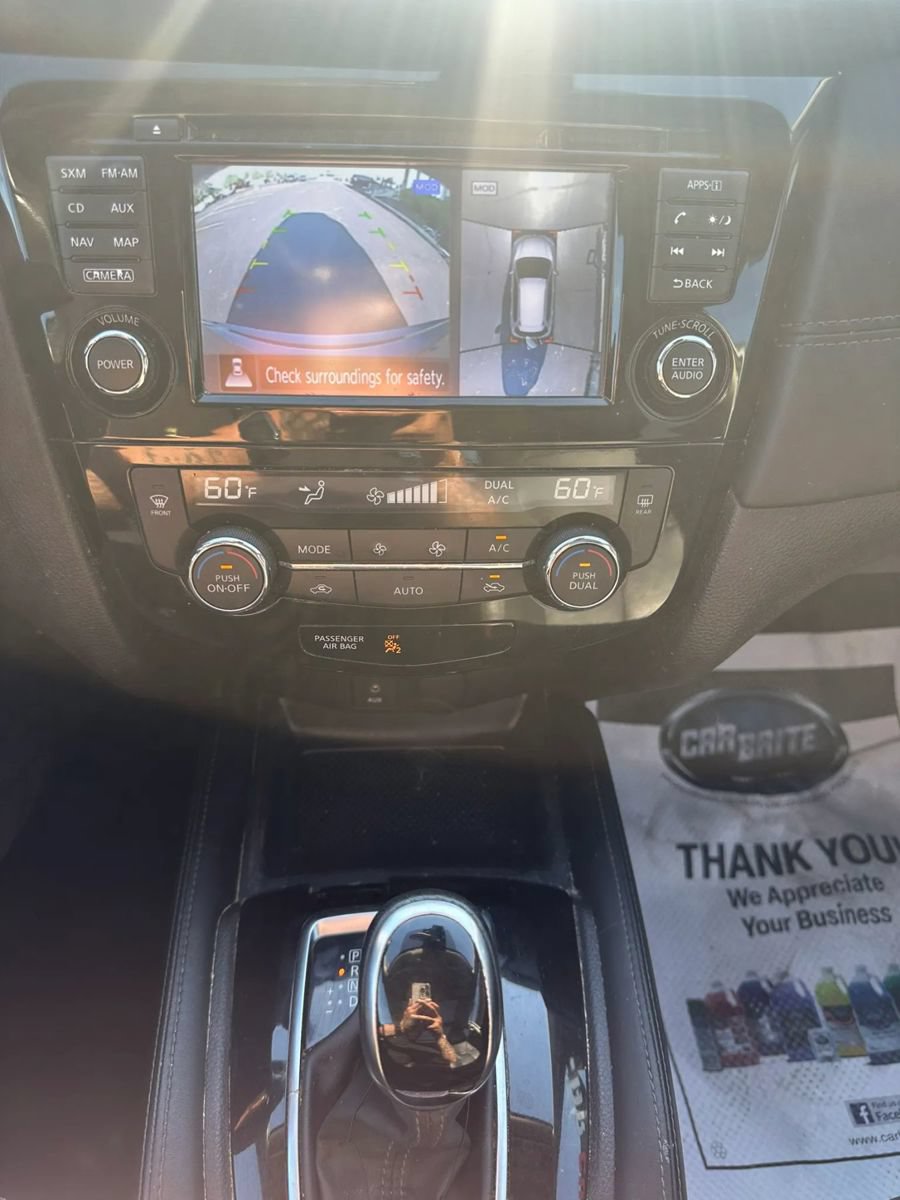 Used 2017 Nissan Rogue SL w/ SL Premium Package AWD/4WD image 18