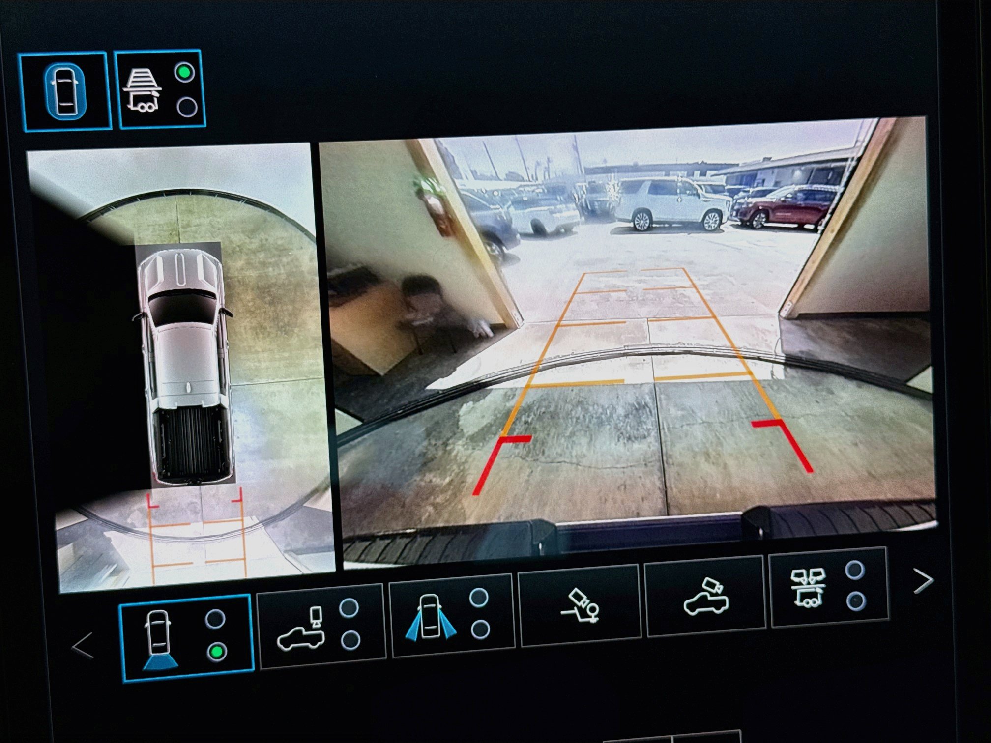 Used 2025 GMC Sierra EV Denali AWD/4WD image 16