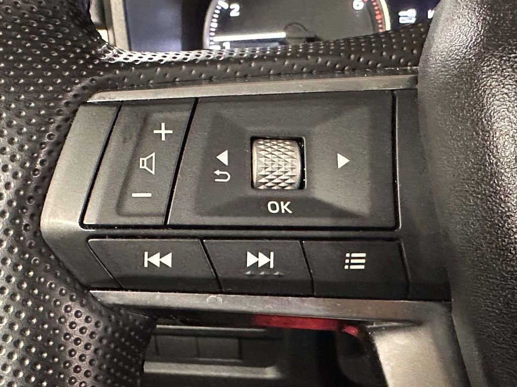 Used 2024 Mitsubishi Outlander SE image 23