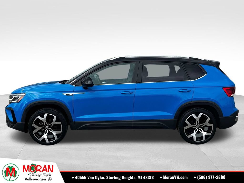 Certified 2023 Volkswagen Taos SEL AWD/4WD image 2