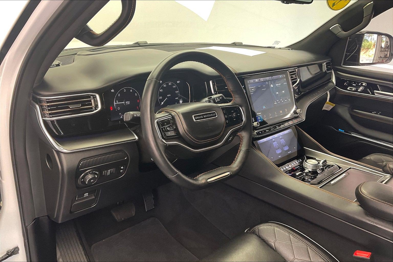 Used 2024 Jeep Grand Wagoneer Series III w/ Quick Order Packagew 28T AWD/4WD image 13