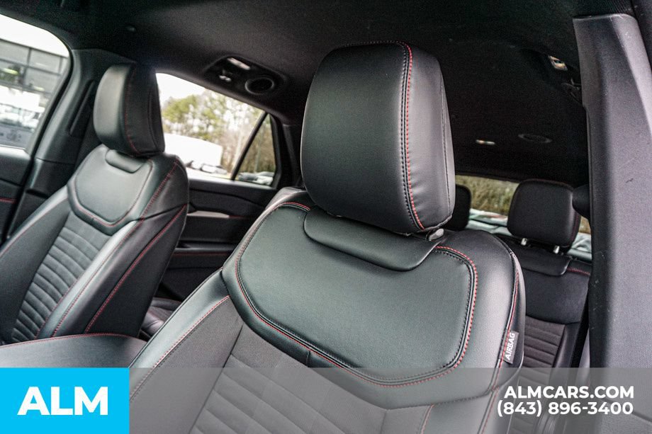 Used 2025 Ford Explorer ST-Line AWD/4WD image 17