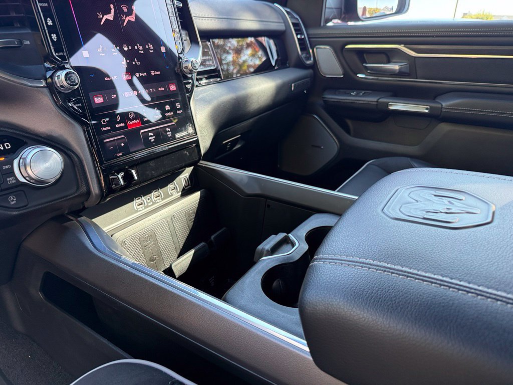 Used 2025 RAM 1500 Laramie w/ Night Edition AWD/4WD image 11