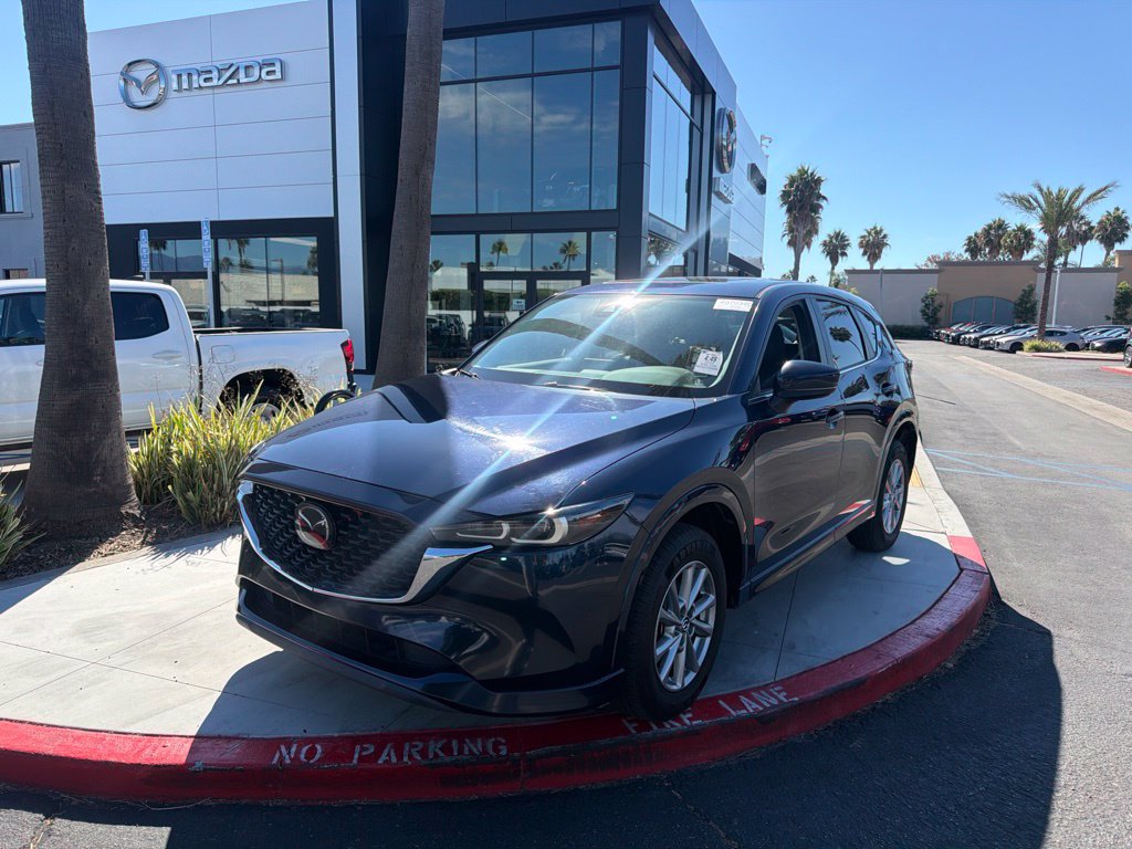 Used 2025 MAZDA CX-5 AWD 2.5 S w/ Preferred Package image 3