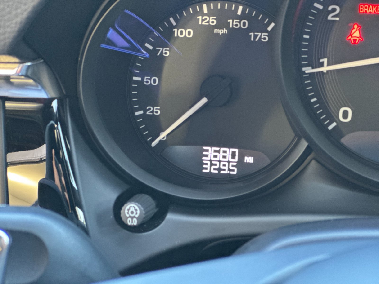 Certified 2026 Porsche Macan AWD/4WD image 31