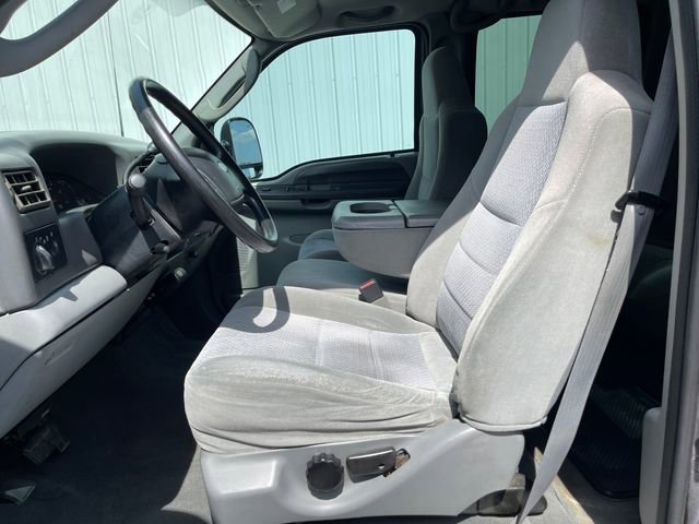 Used 2003 Ford F250 XLT image 9