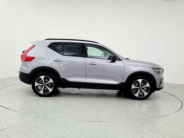 New 2026 Volvo XC40 B5 Plus w/ Protection Package Premier image 4