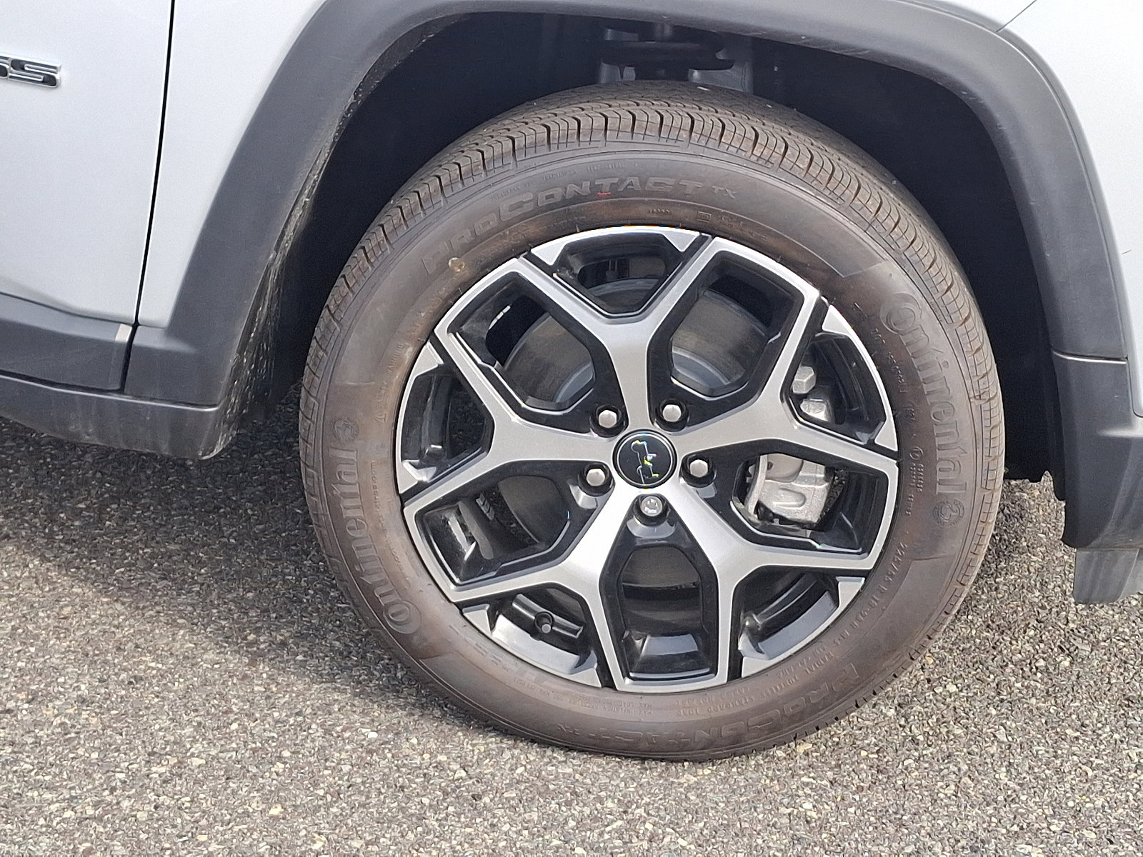 New 2025 Jeep Compass Limited w/ Sun & Sound Group image 5