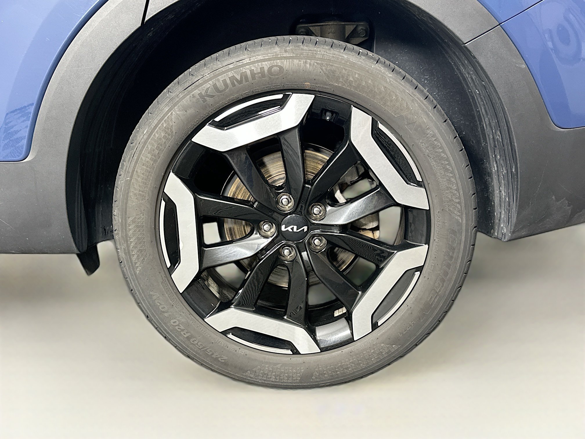 Used 2025 Kia Telluride S FWD image 11