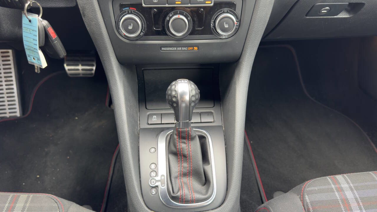 Used 2013 Volkswagen Golf 4-Door image 32