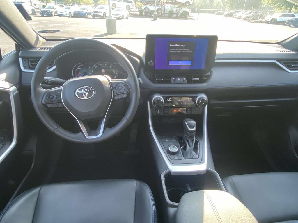 Used 2023 Toyota RAV4 XSE AWD/4WD image 15