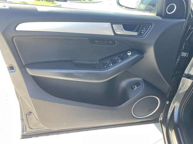 Used 2017 Audi Q5 2.0T Premium Plus w/ Technology Package image 24