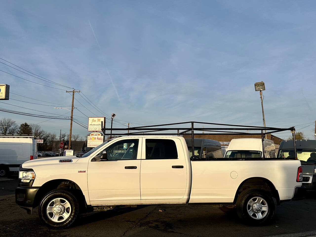 Used 2021 RAM 2500 Tradesman AWD/4WD image 2
