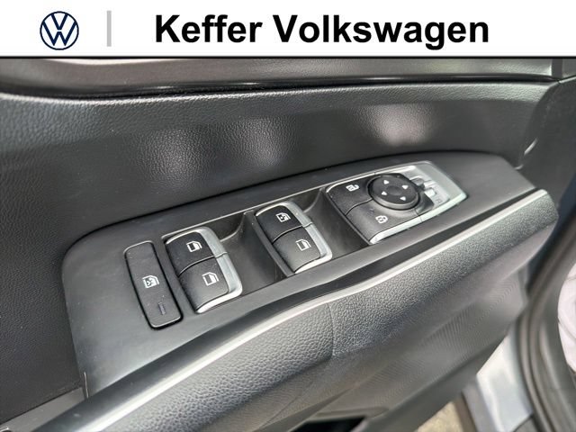 Used 2022 Kia Sorento LX FWD image 15