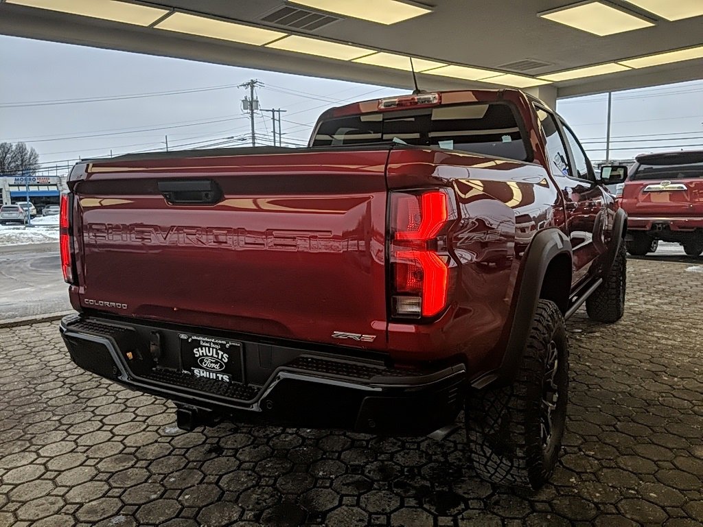 Used 2024 Chevrolet Colorado ZR2 w/ Safety Package image 5