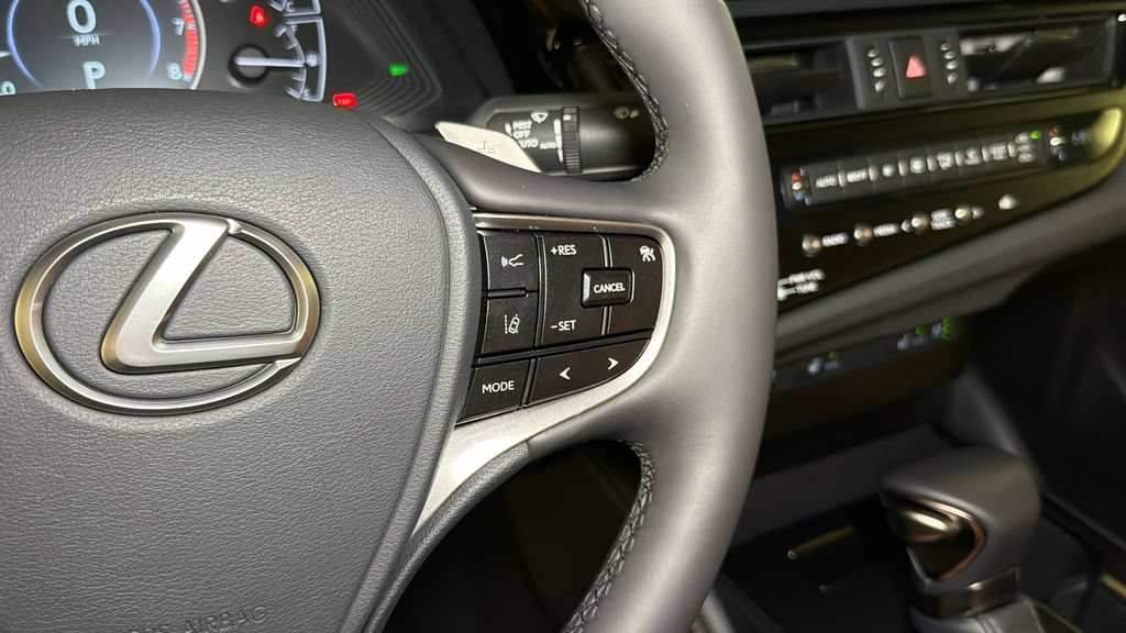 Certified 2024 Lexus ES 350 w/ Premium Package FWD image 21