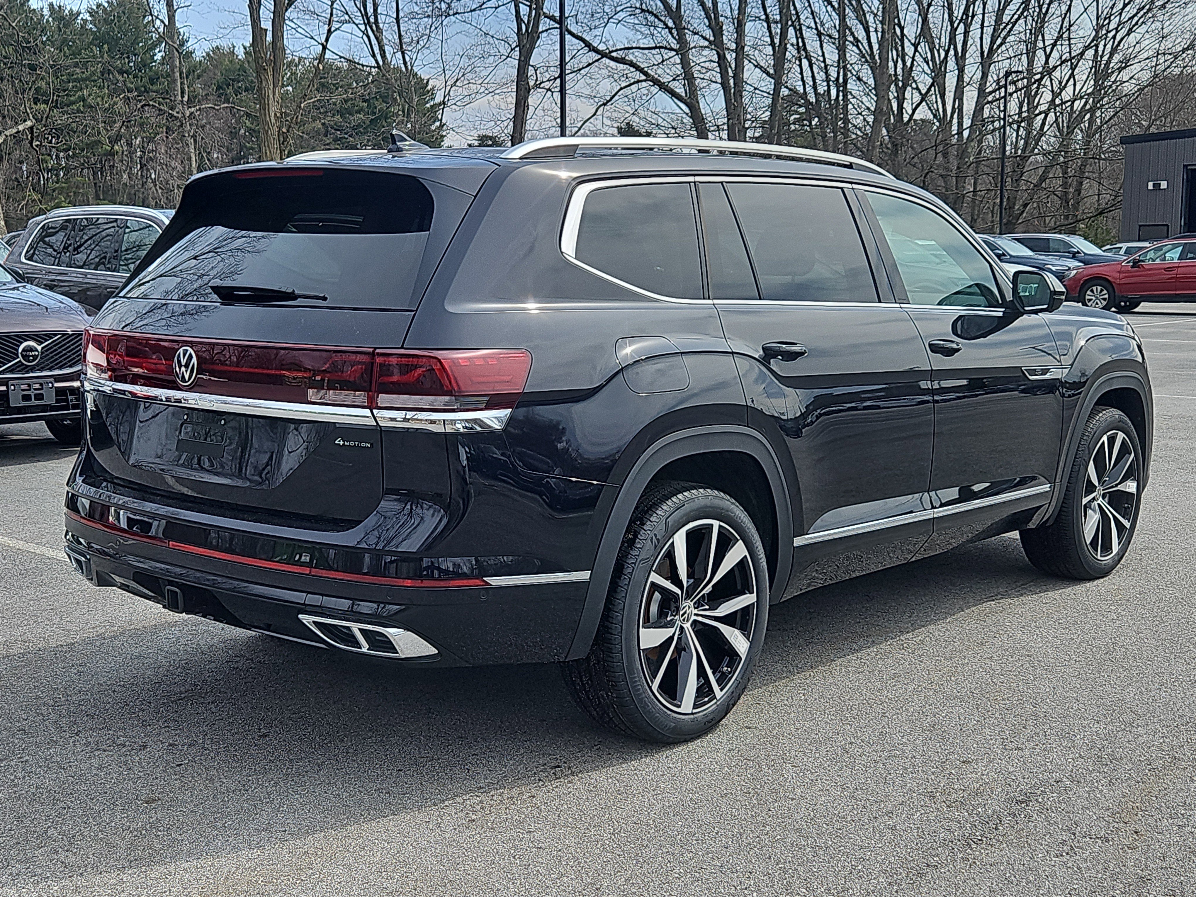 New 2026 Volkswagen Atlas SEL Premium R-Line image 2