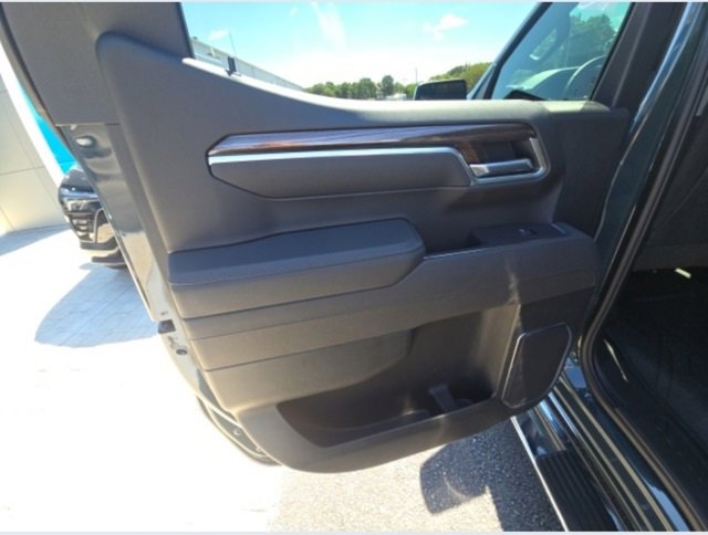 New 2025 Chevrolet Silverado 1500 LT image 23