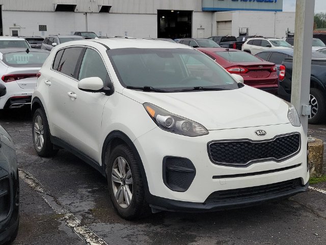 Used 2019 Kia Sportage LX FWD image 2