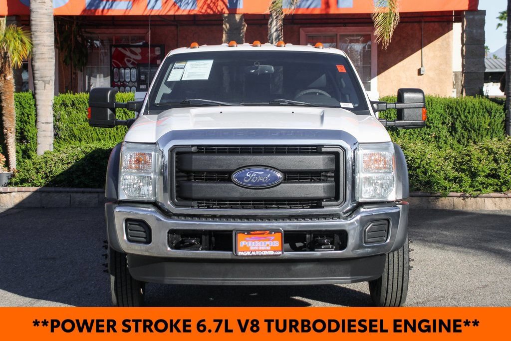 Used 2016 Ford F550 2WD Crew Cab Super Duty image 3
