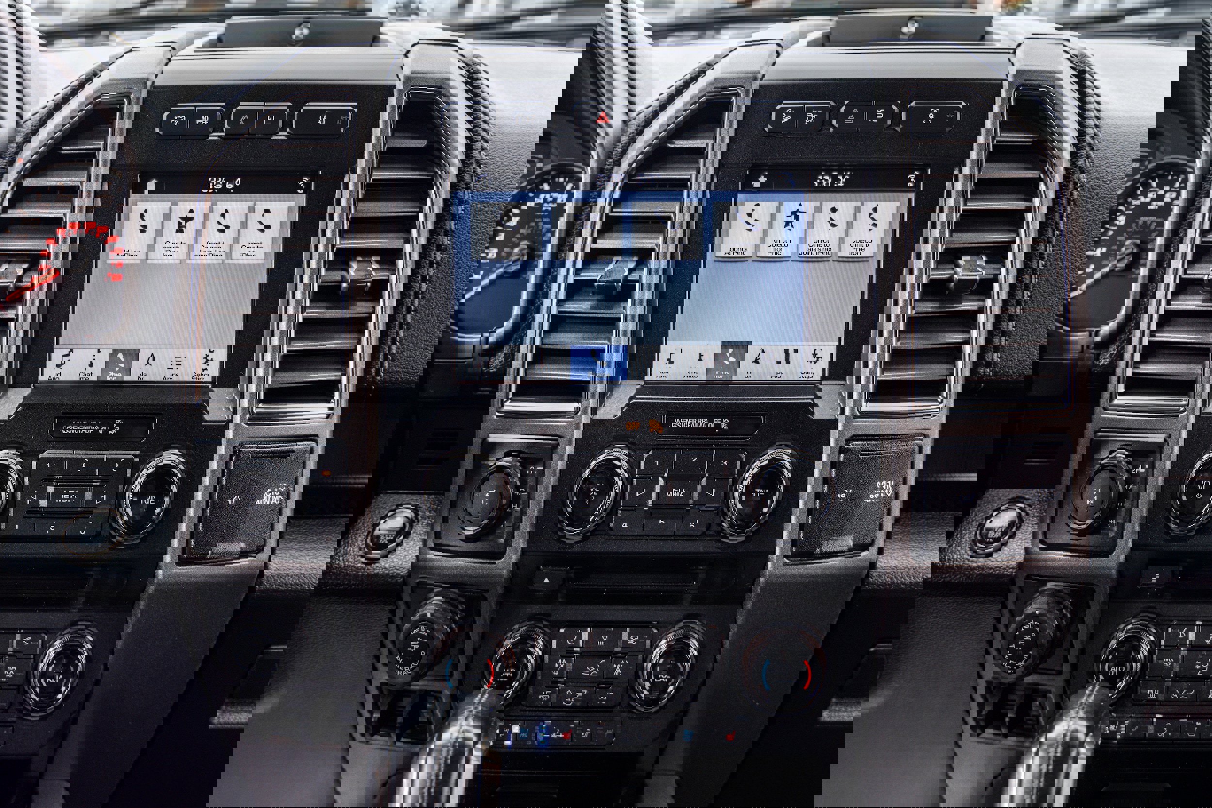 Used 2018 Ford F150 Raptor w/ Equipment Group 802A Luxury image 15