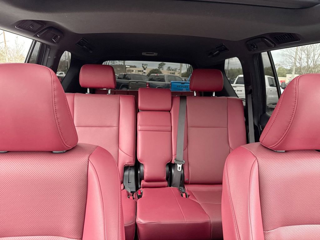 Used 2023 Lexus GX 460 Premium w/ Premium Package image 25