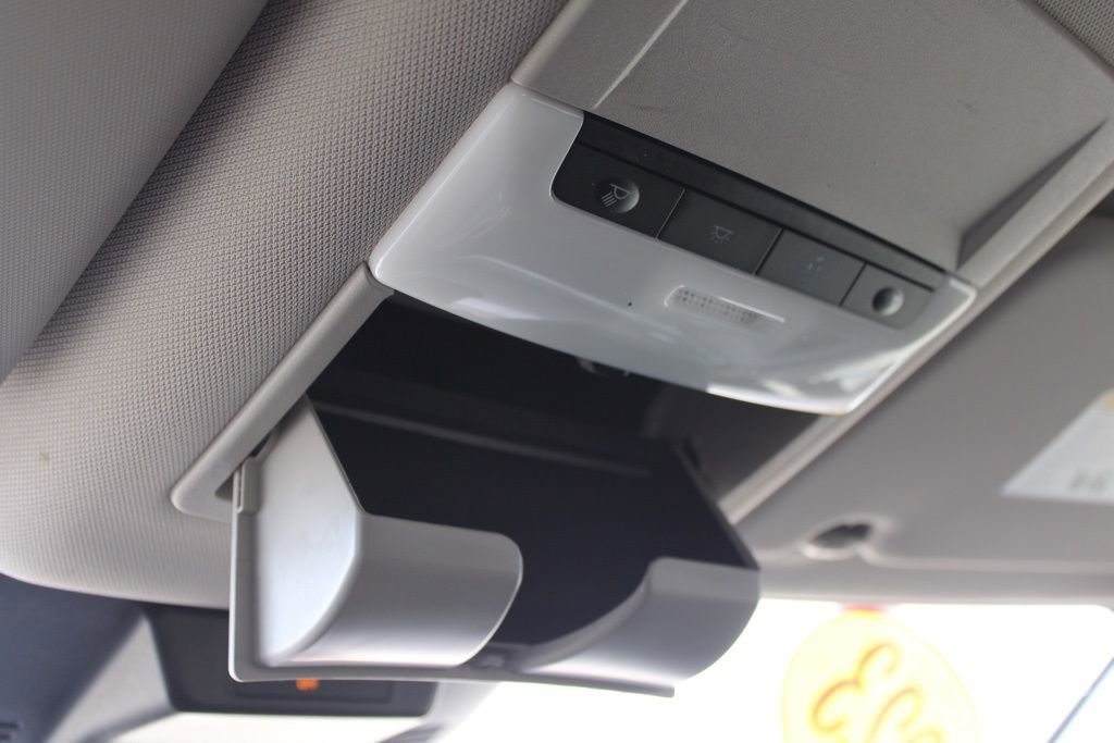 Used 2023 Nissan Rogue S image 38