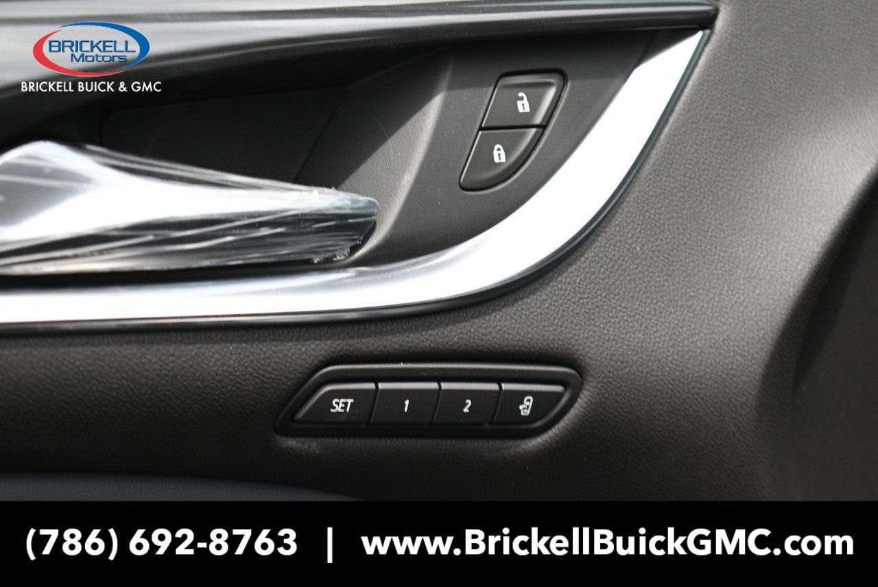 New 2024 Buick Enclave Premium FWD image 31