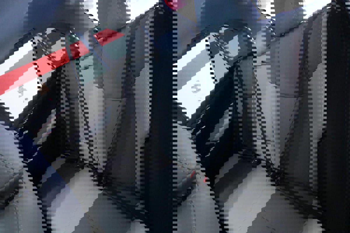 Used 2022 Toyota RAV4 XLE Premium image 12