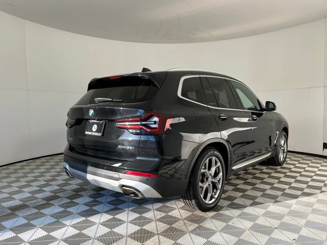 Used 2023 BMW X3 xDrive30i w/ Premium Package image 7