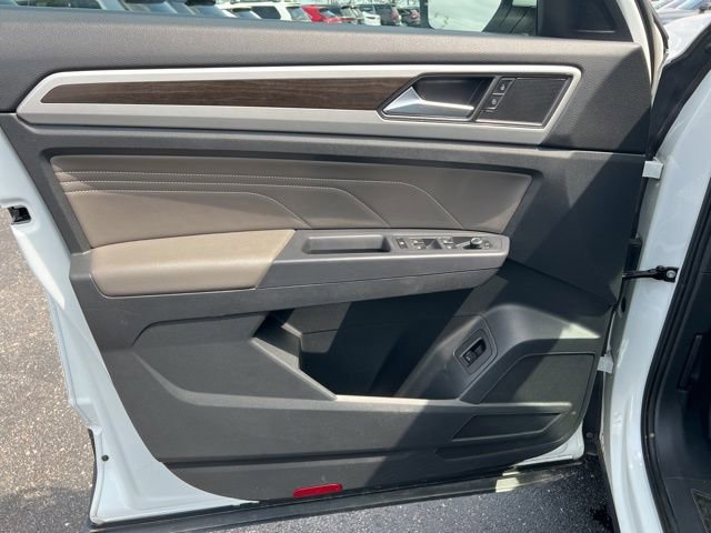 Used 2021 Volkswagen Atlas SE image 24