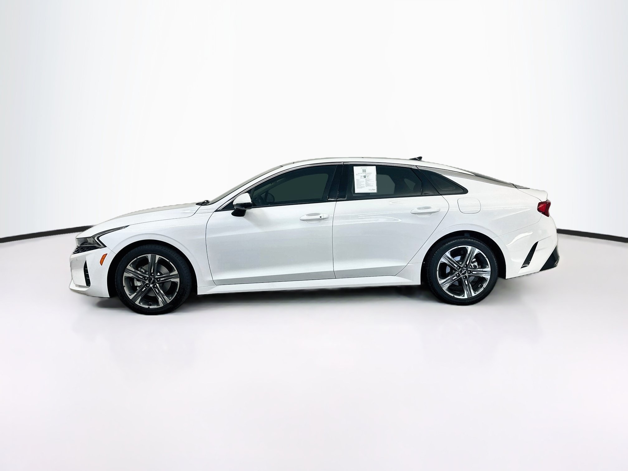 Used 2024 Kia K5 EX w/ EX Premium Package FWD image 4
