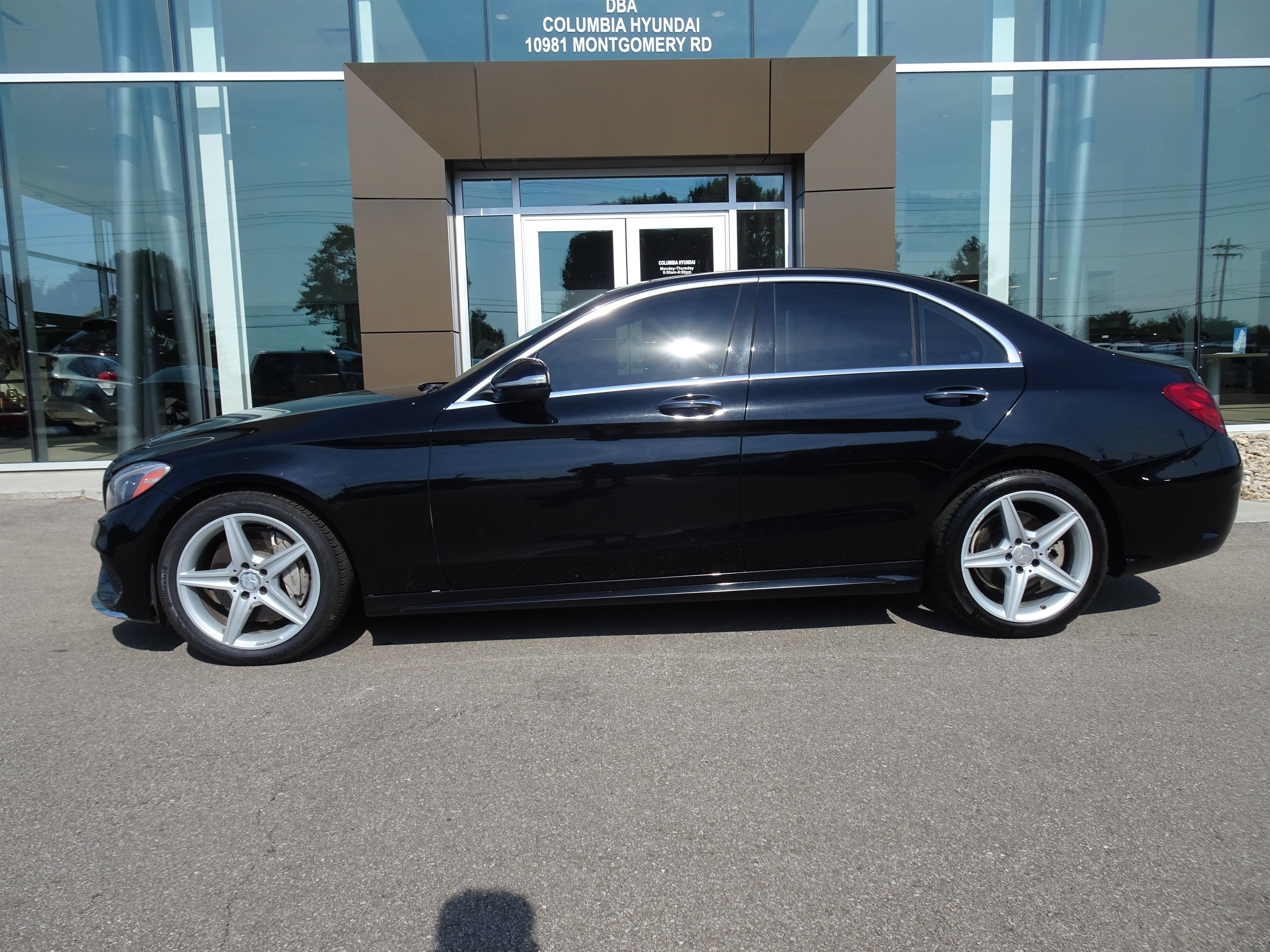 Used 2015 Mercedes-Benz C 300 4MATIC Sedan image 2