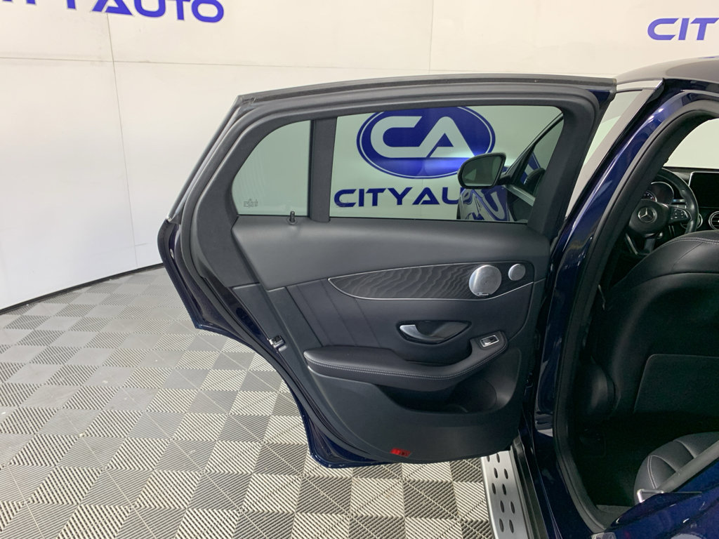 Used 2018 Mercedes-Benz GLC 300 4MATIC Coupe image 31