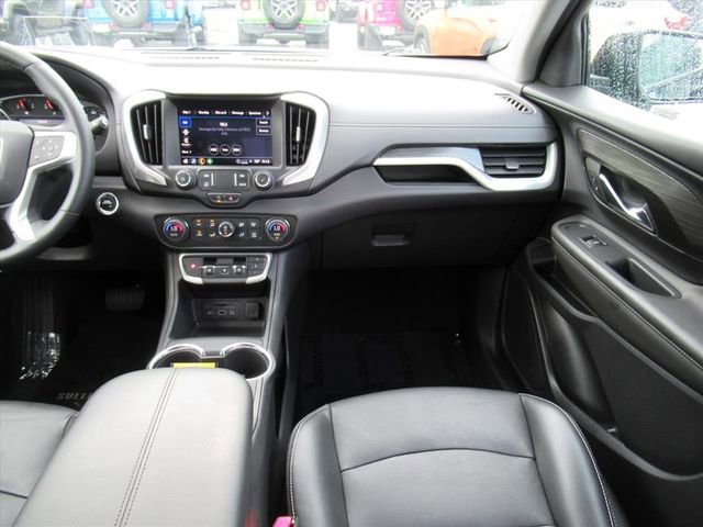 Used 2023 GMC Terrain SLT w/ Tech Package FWD image 15