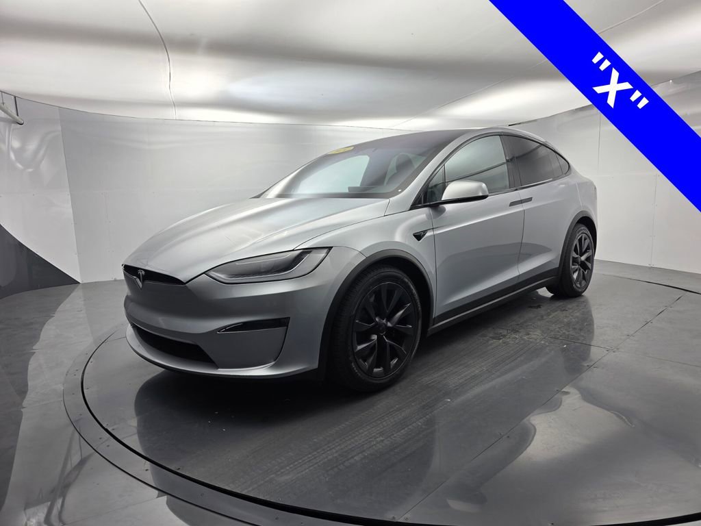 Used 2024 Tesla Model X image 8