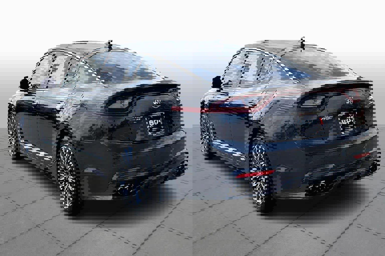 Used 2019 Kia Stinger Premium image 12