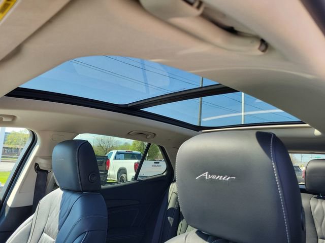 Used 2021 Buick Envision Avenir w/ Technology Package II image 37