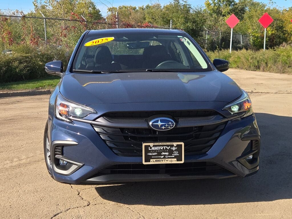 Used 2025 Subaru Legacy Premium AWD/4WD image 4