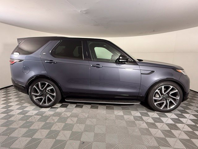 Used 2025 Land Rover Discovery Dynamic SE AWD/4WD image 8