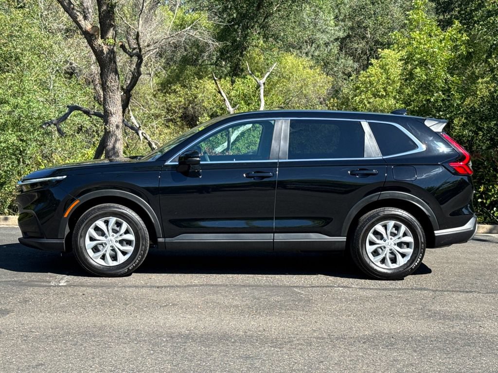 Used 2025 Honda CR-V LX image 8