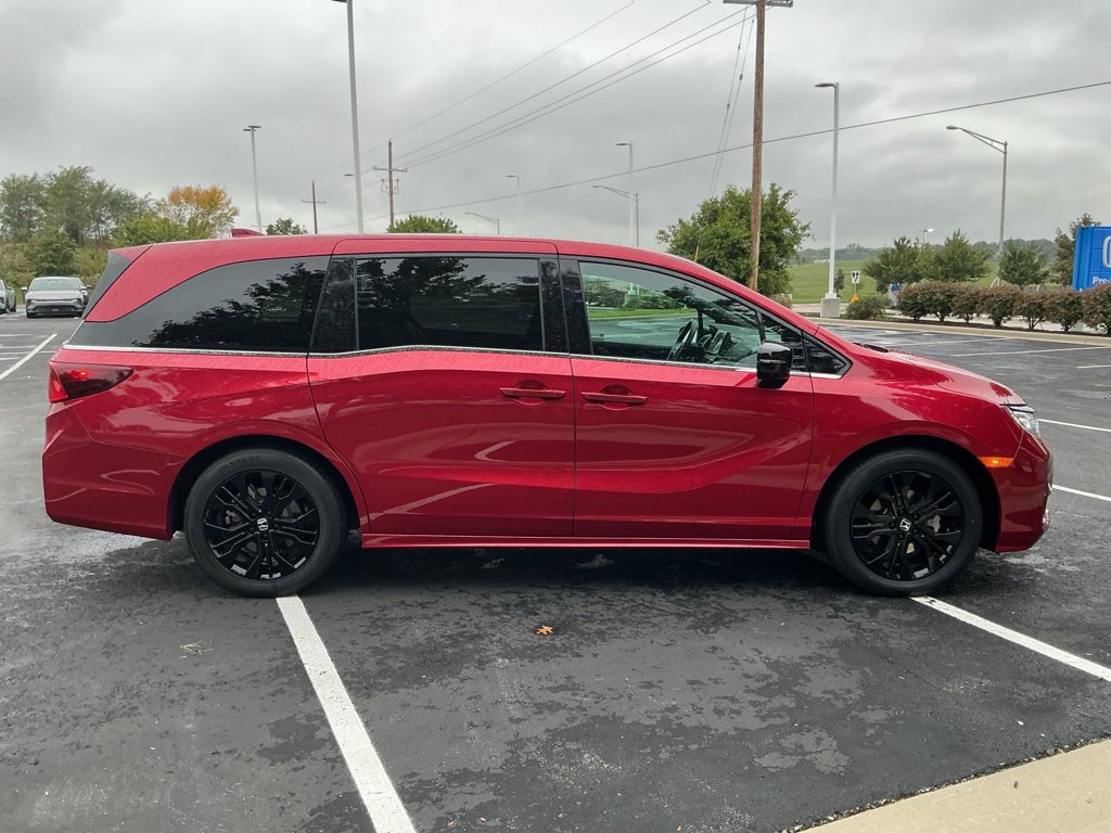 Used 2025 Honda Odyssey Sport-L image 13